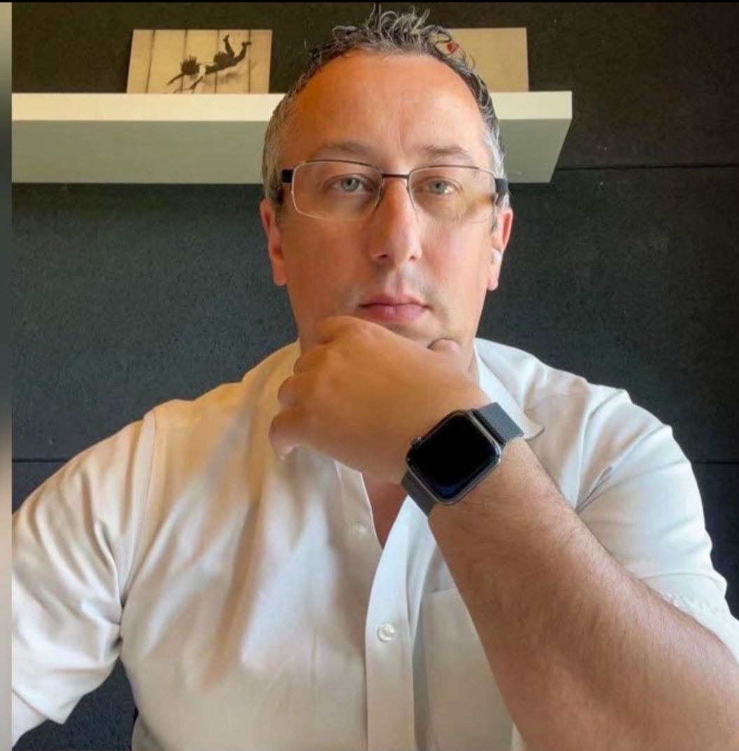 Mr. Sebastian Tiller